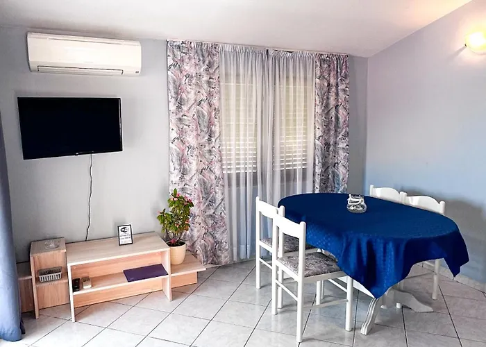 Lejlighed Bilaja Marina