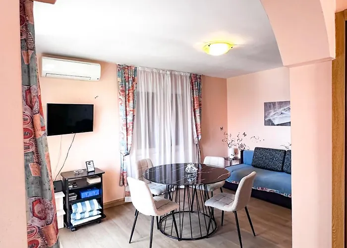 Lejlighed Bilaja Marina